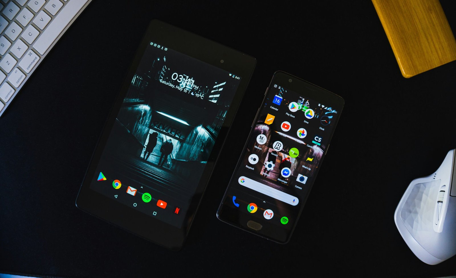 black android smartphone displaying home screen